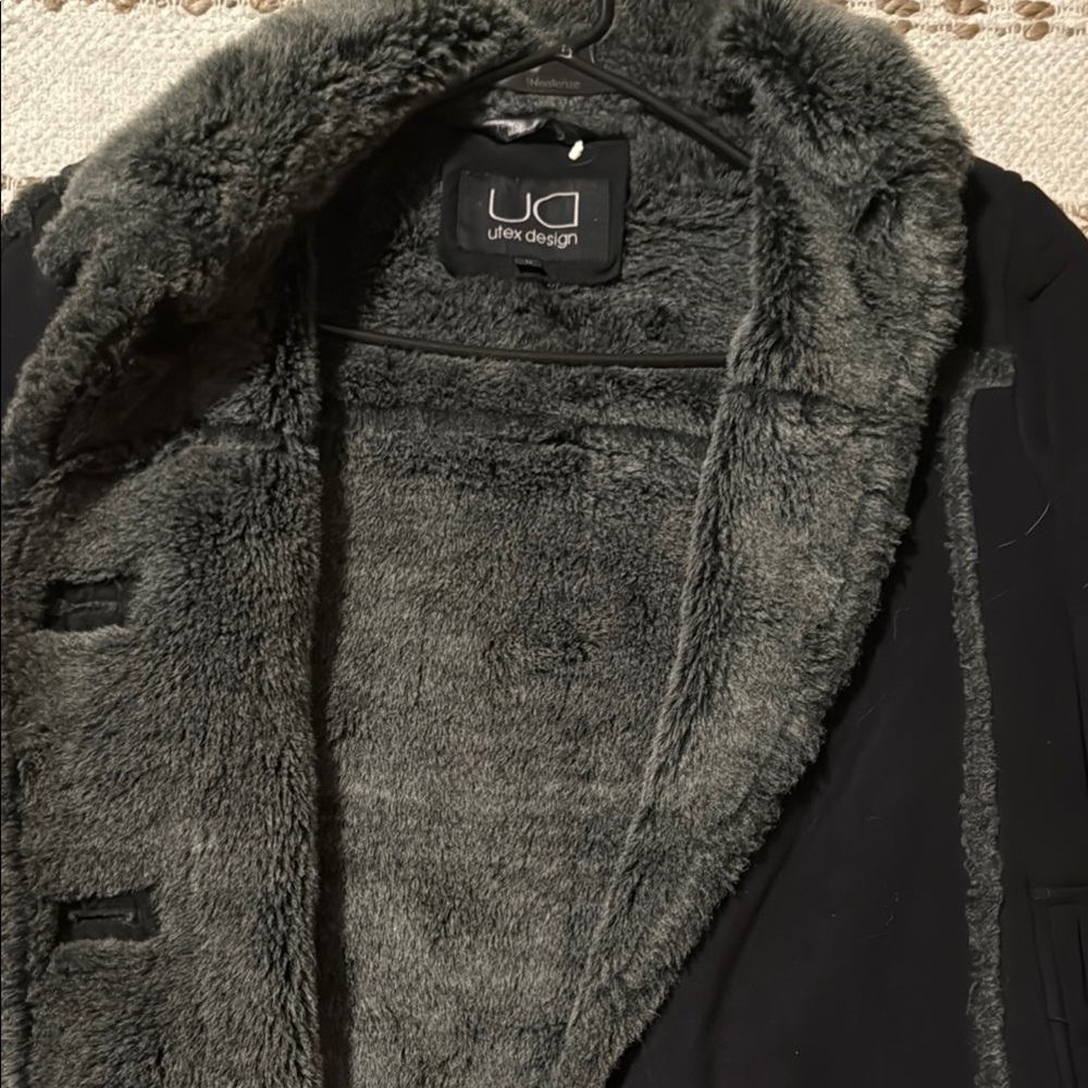Utex Black Teddy Jacket with Gray Trim - Picture 2 of 2